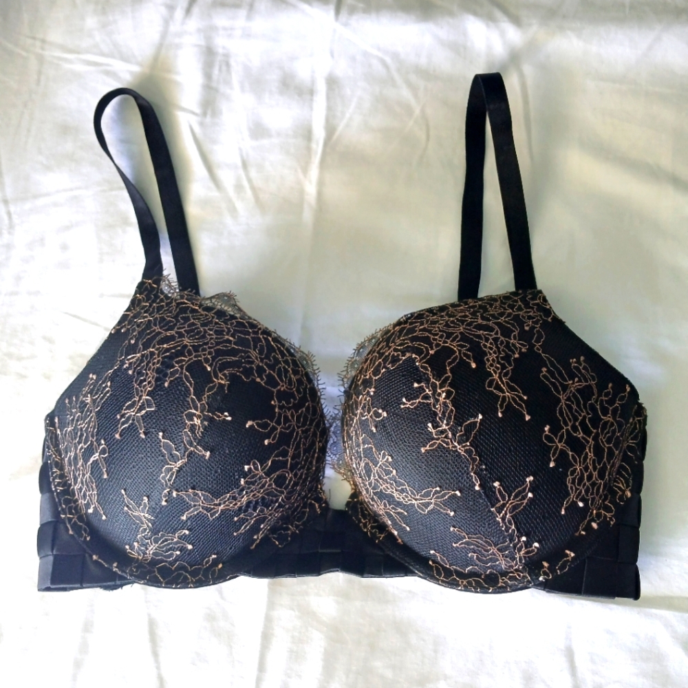 Victoria's Secret Black Bombshell Plunge Tan Lace Bra
